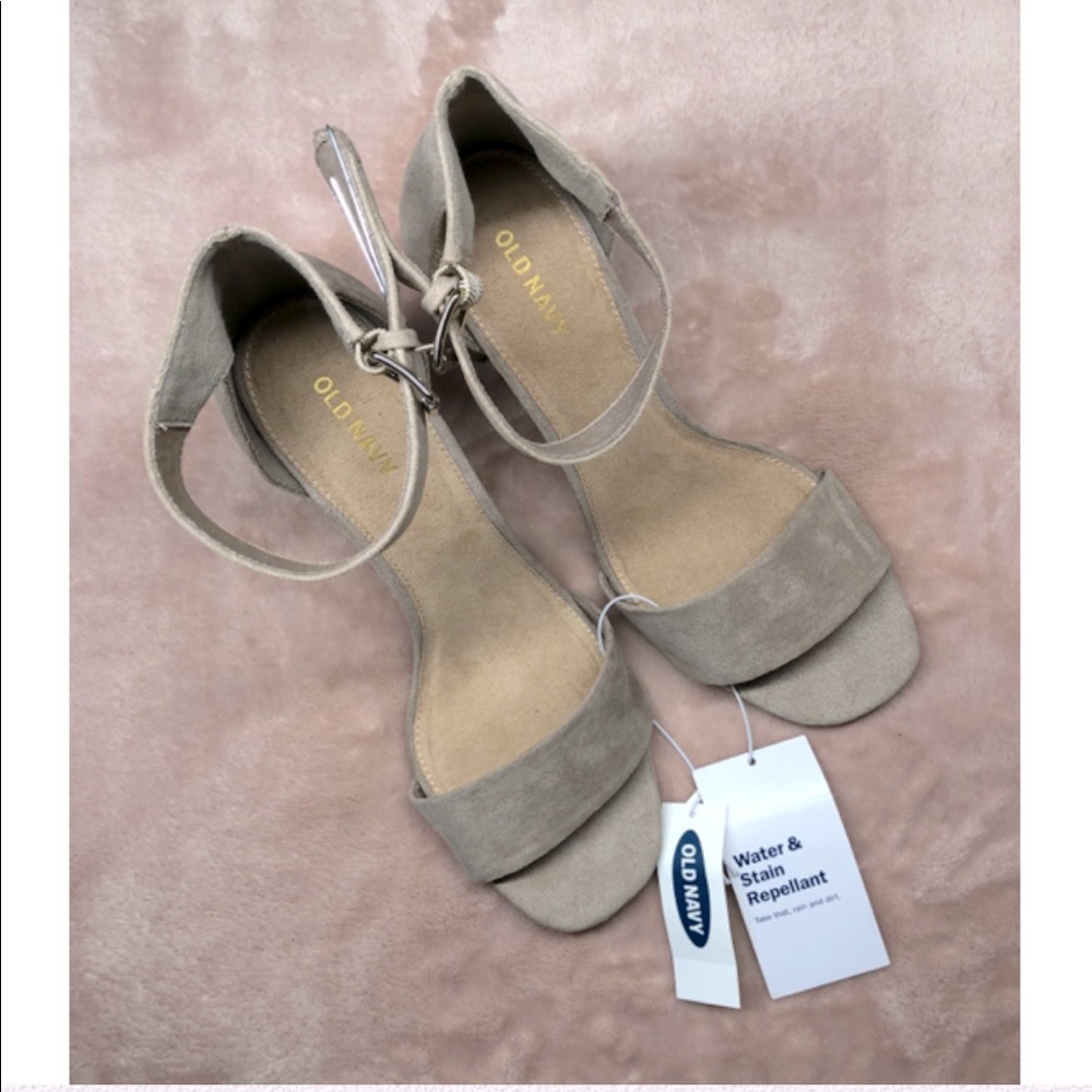 Size 8 Ankle strap heels